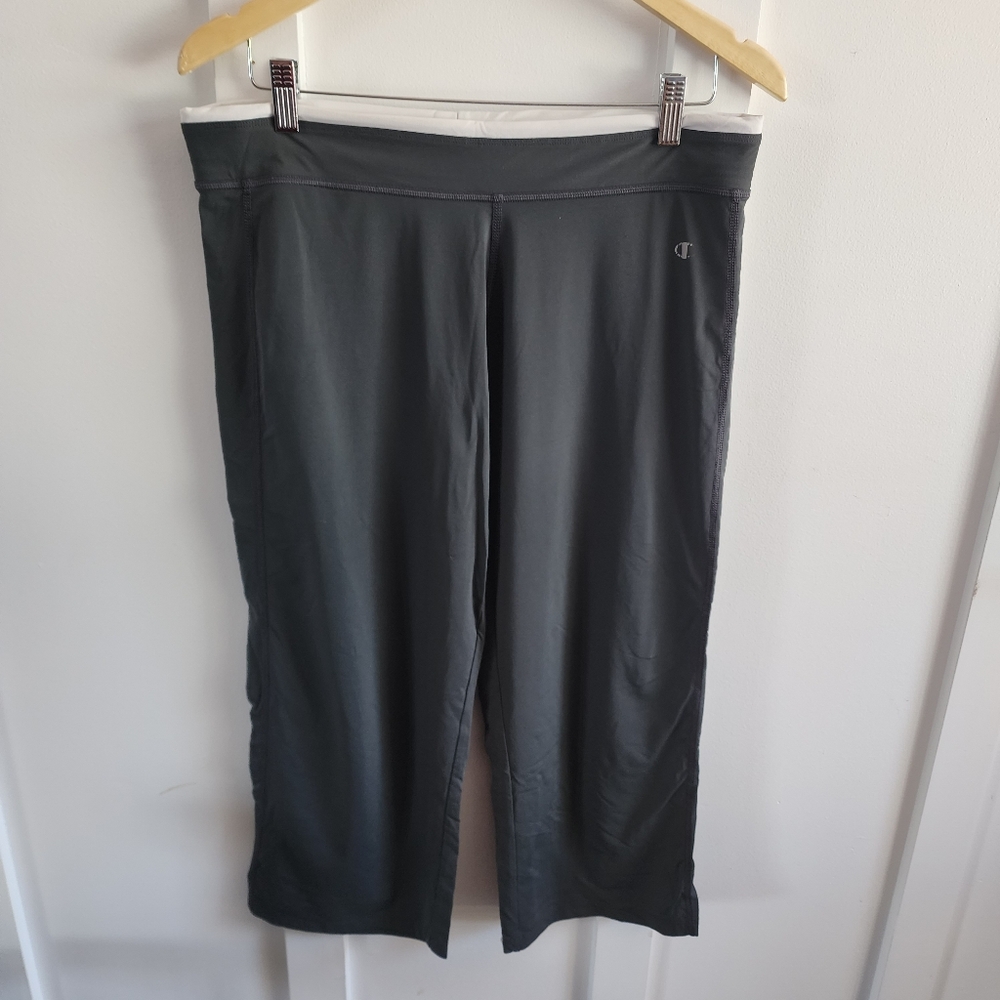 Champion dark gray athletic capris, dry-fit,lycra crop pants, size L